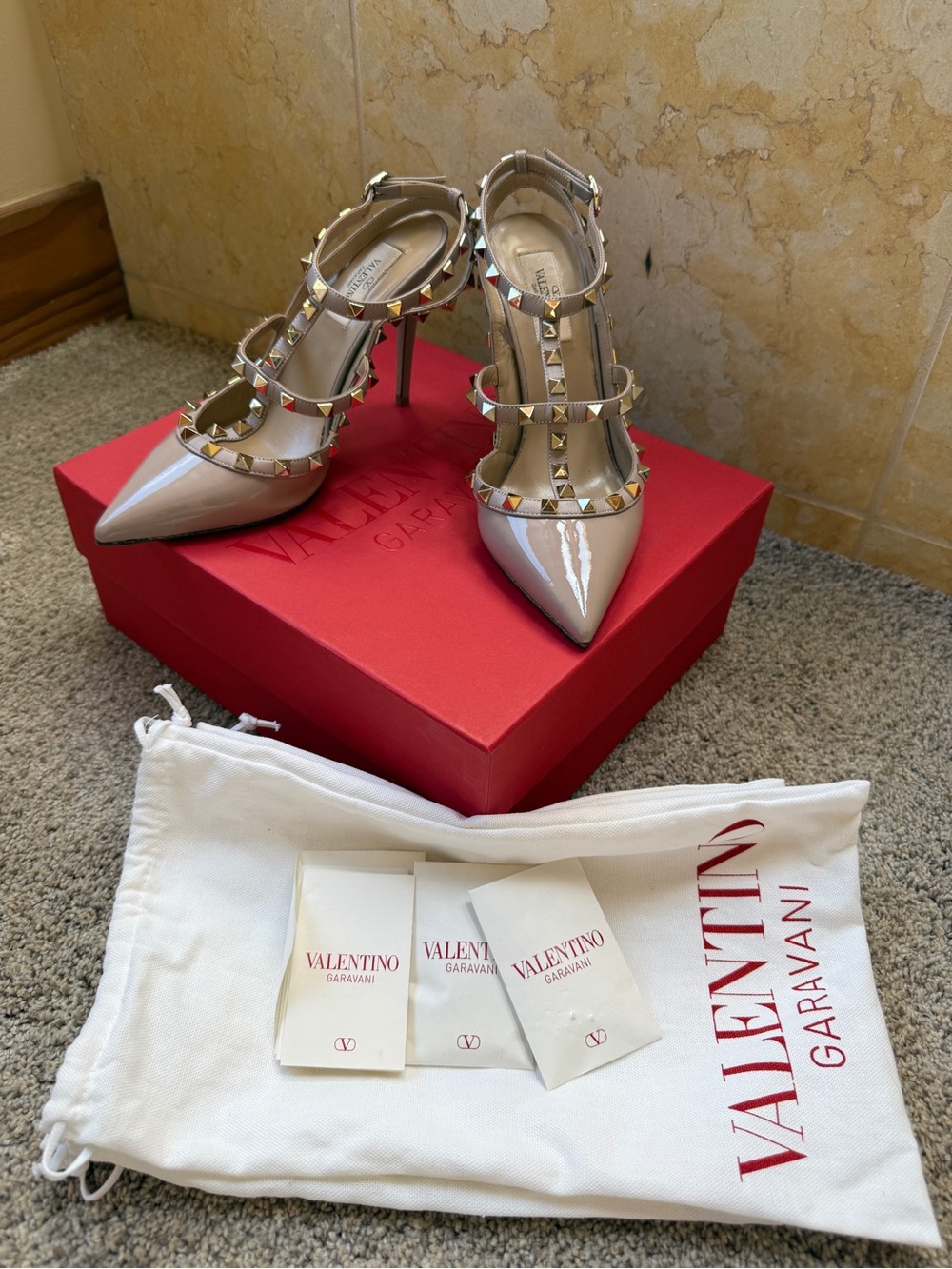 Valentino Garavani Nude Patent Rockstud T-Strap Pumps